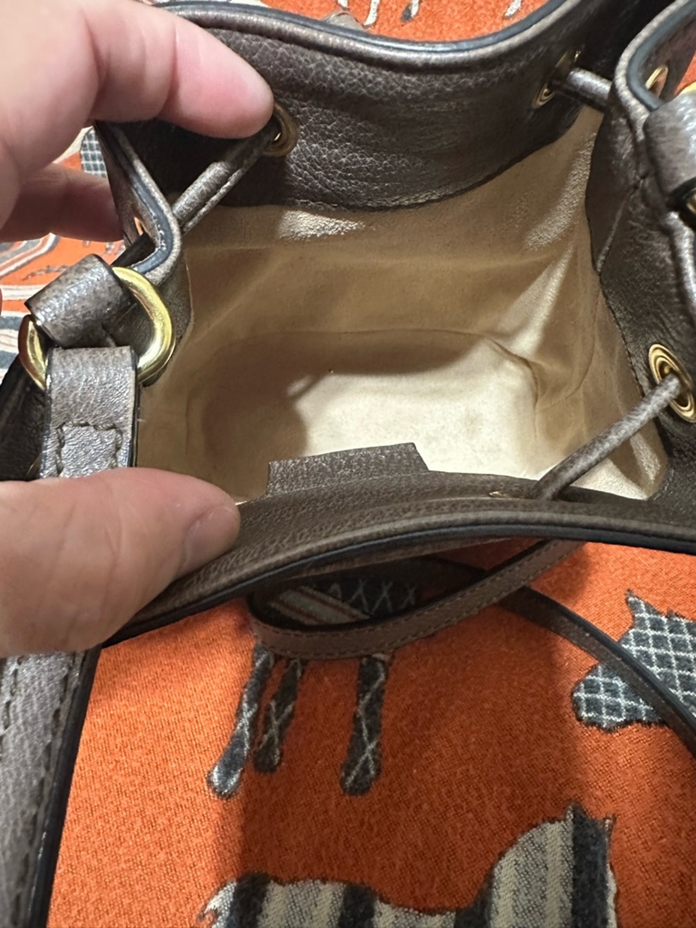GUCCI ❤️🌟 GG CANVAS MINI BUCKET BAG ⭐️ - Picture 7 of 11